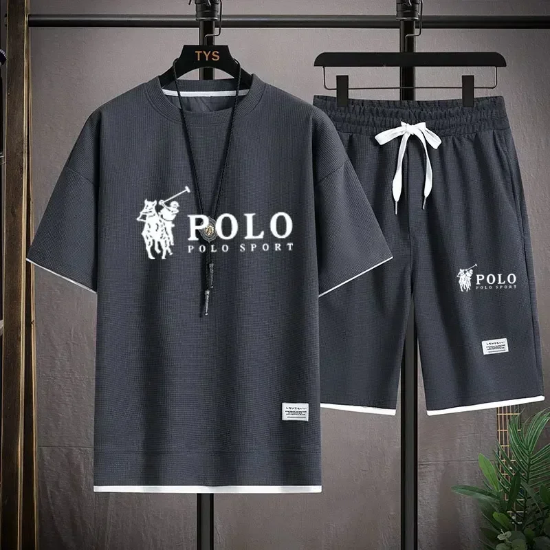 Summer Clothing Pieces - Completo Sportivo Estivo da Uomo 2026: