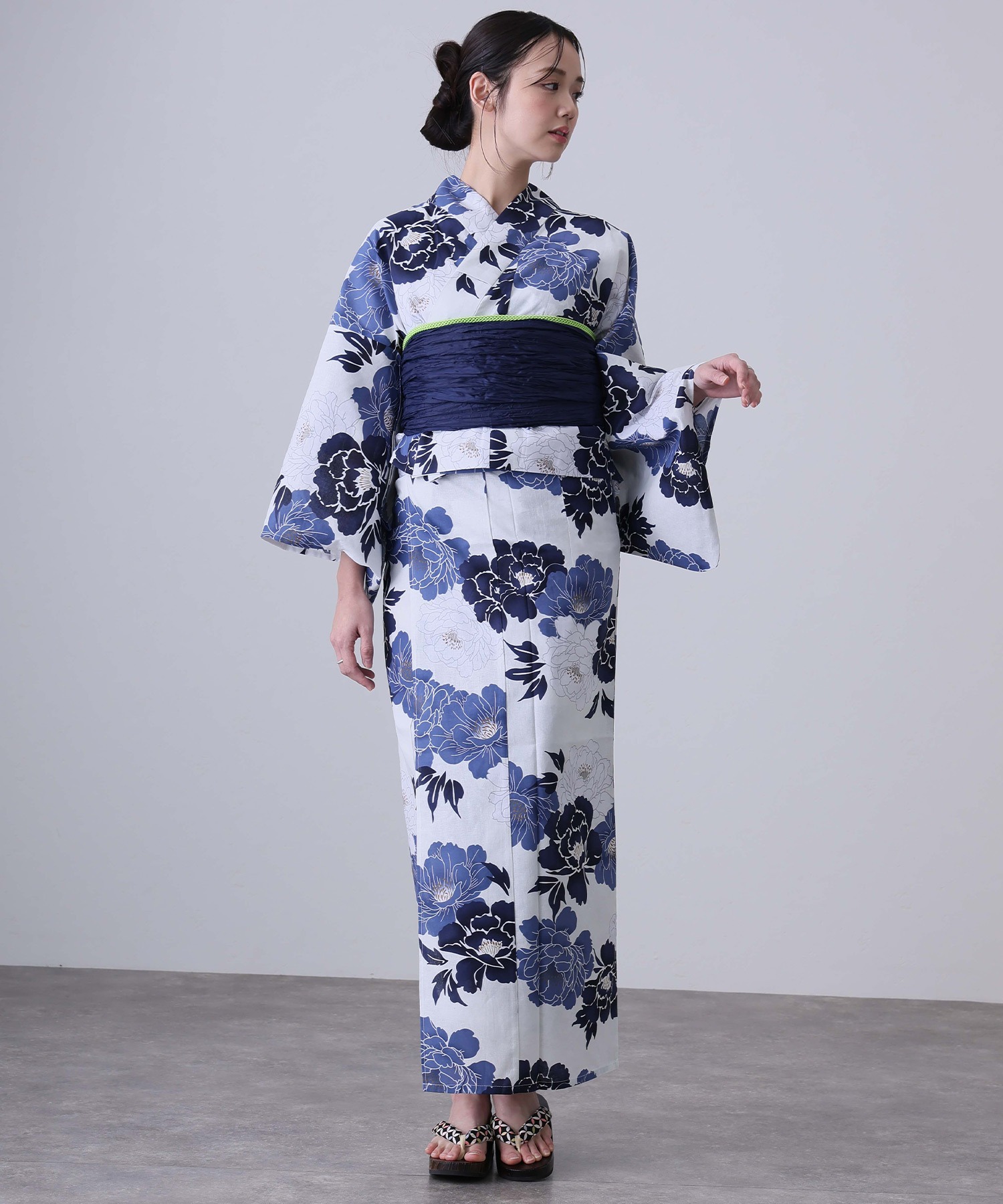 Yukata Tradizionale in Cotone  - Summer Clothing For Girls recensione e prezzo