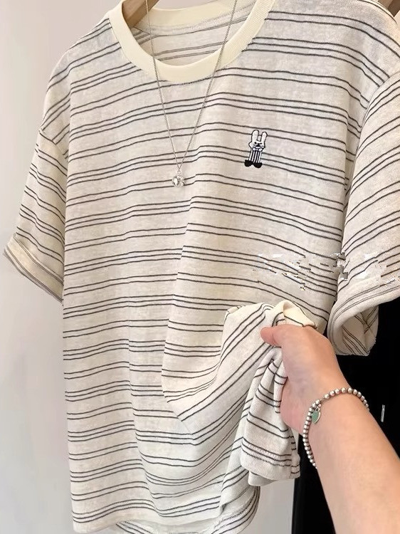 T-Shirt Unisex in Puro Cotone  - Summer Clothing Outlet recensione e prezzo