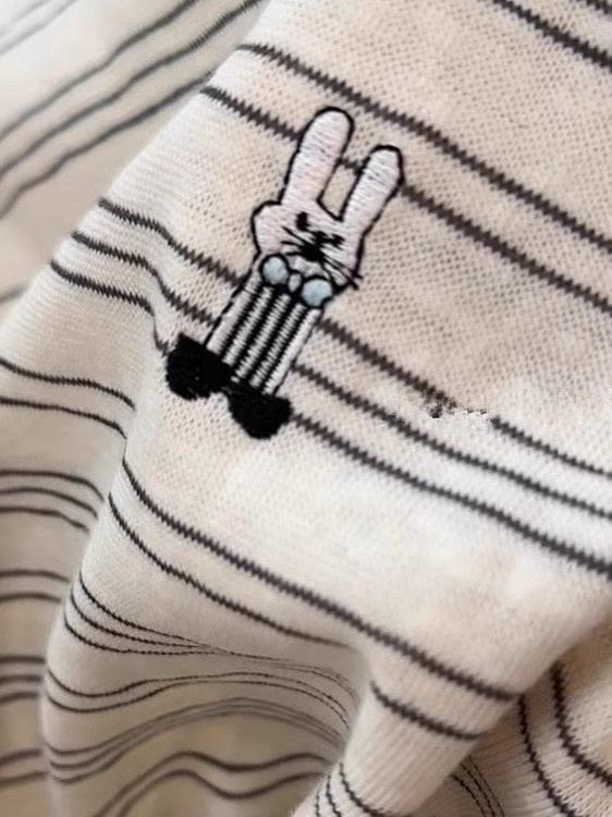 T-Shirt Unisex in Puro Cotone  - Summer Clothing Outlet recensione e prezzo